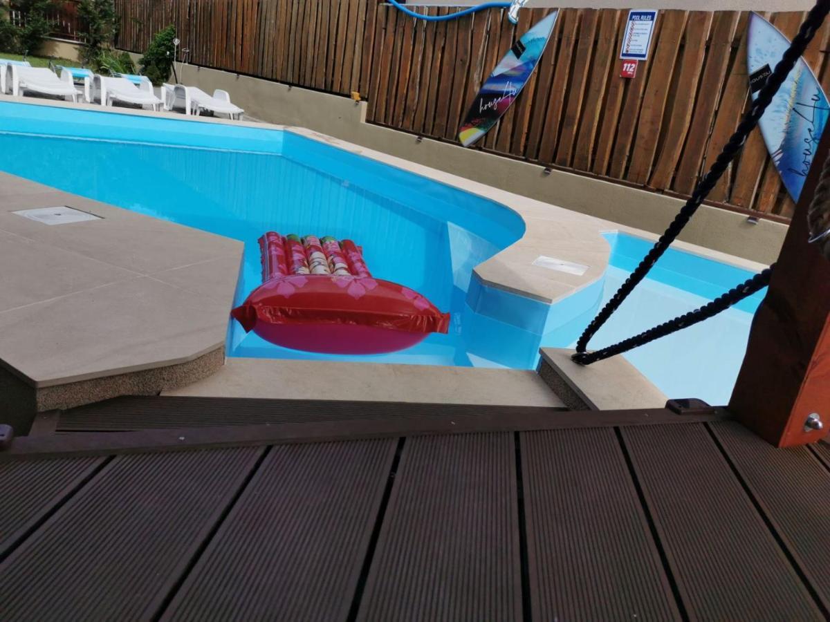 House4U Villa Balatonszárszó Exteriör bild